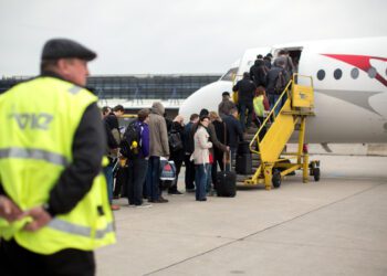 Austria’s Conditional ‘Air Schengen’ Offer to Bulgaria and Romania: A Shift in Immigration Stance