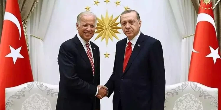 Biden and Erdogan Discuss Sweden’s NATO Bid Amid F-16 Fighter Jet Modernization Talks