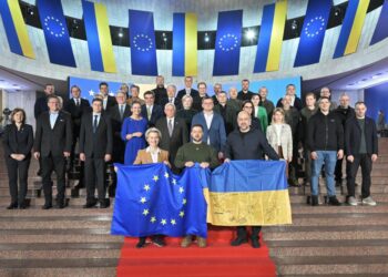 Europeans Open to Ukraine Joining EU, Survey Shows Ahead of Key Summit