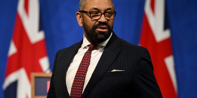 UK’s Controversial Income Threshold for Visas Faces Legal Challenge: Families Unite Against ‘Cruel’ Policy