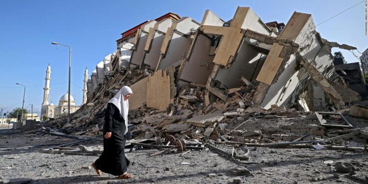 UN Official Describes Gaza as a Scene of 'Complete Horror'