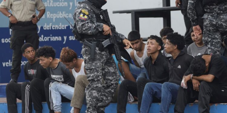 Military Operation Targets Ecuador Prison