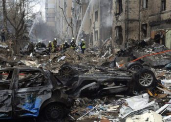 Russia and Ukraine Exchange Hundreds of Prisoners in Largest Release of War