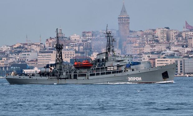 Turkey’s Strait Standoff: Denying Passage for Military Vessels in Black Sea Conflict