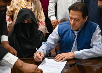 Imran Khan and Wife Receive 7-Year Jail Term for Marriage Law Violation Ahead of Pakistan’s Elections