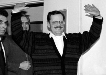 Terry Anderson, US Journalist Held Hostage Nearly Seven Years in Lebanon, Dead at 76