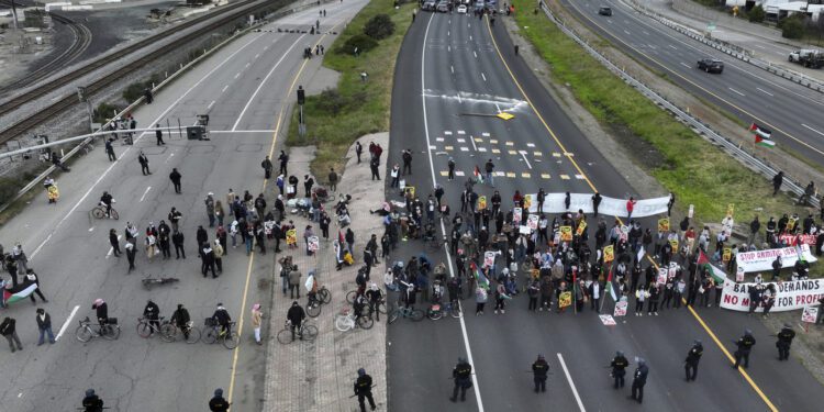 Pro-Palestinian Protests Halt Traffic in Major US Cities
