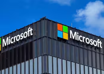 Microsoft’s UAE Deal Sparks National Security Concerns Over AI Tech Transfer