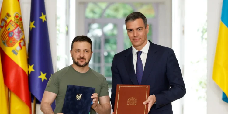 Spain Pledges €1 Billion in Military Aid to Ukraine Amid Conflict