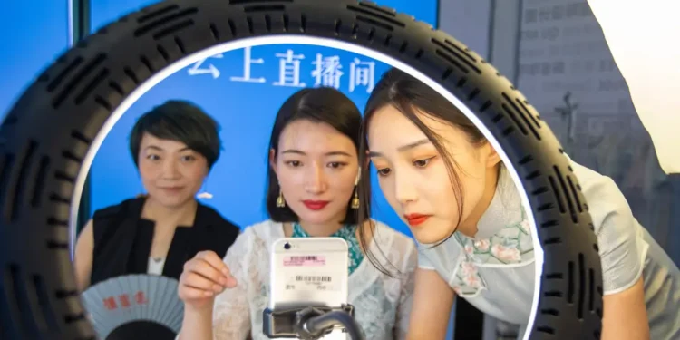 Xiaohongshu: China’s Empowering Platform for Women’s Discourse on Routine and Taboo Topics