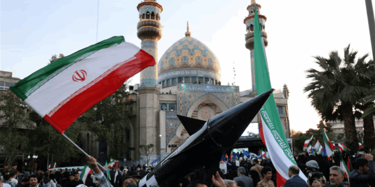 Iran Imposes Sanctions on US and UK Over Alleged Support for Israel