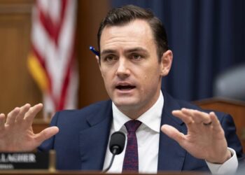 China Sanctions Former US Lawmaker Over Support for Taiwan