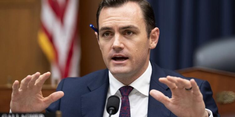 China Sanctions Former US Lawmaker Over Support for Taiwan