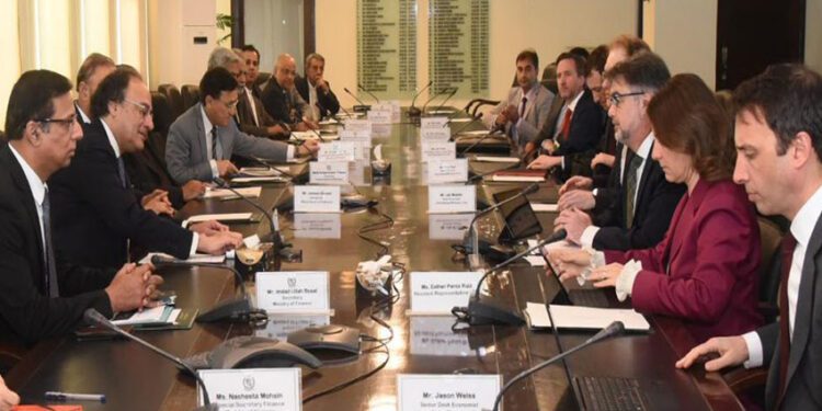 Pakistan and IMF Kick Off Talks for New Loan Program