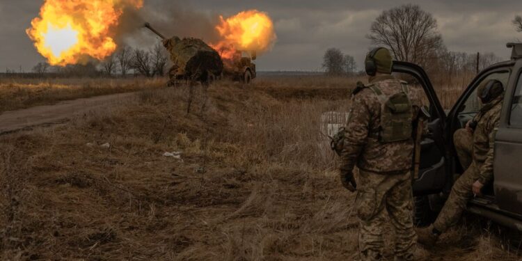 Biden Approves Limited Use of US Arms by Ukraine for Strikes Inside Russia