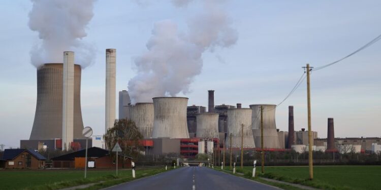 G7 Nations Pledge to End Unabated Coal Power by 2035