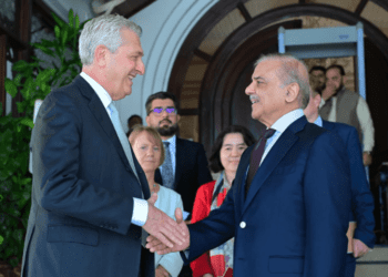 UN Chief and Pakistan’s PM Discuss Afghan Refugee Crisis