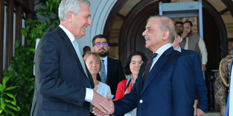 UN Chief and Pakistan’s PM Discuss Afghan Refugee Crisis