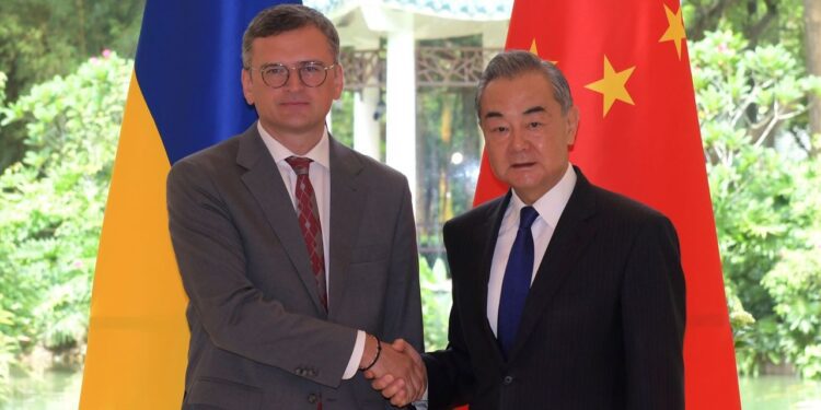 Ukraine's FM Visits Beijing to Mediate Russia Conflict