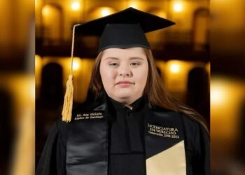 Meet Ana Victoria, The 25-Year-Old Making History as Mexico's First Lawyer With Down Syndrome