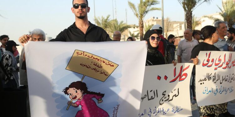 Iraqi Bill Would Roll Back Women's and Children's Rights
