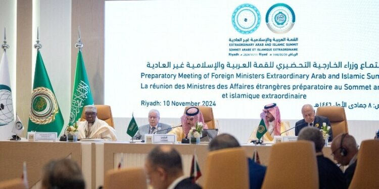 Arab-Islamic Summit Opens in Riyadh to Address Israeli Conflicts