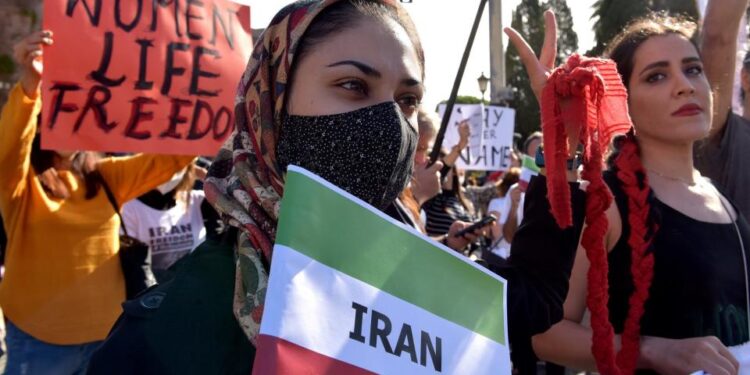 Iran Announces to Open ‘Treatment Clinic’ for Women Defying Hijab Laws
