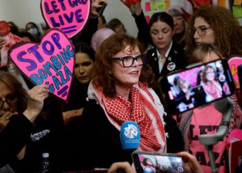 Susan Sarandon Blacklisted in Hollywood for supporting Palestine