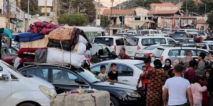 Over 5,000 Lebanese Flee to Syria Amid Airstrikes