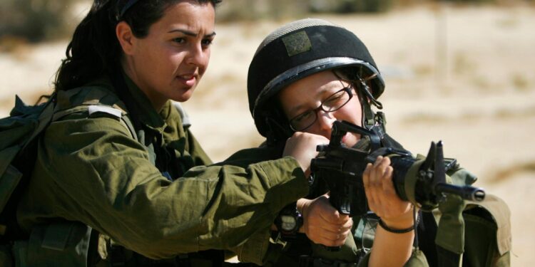 Israel Establishes First Combat Unit for Religious Women in IDF
