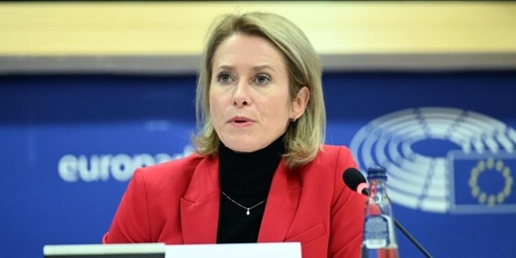 EU diplomat to make contact with new Syria leaders in Damascus