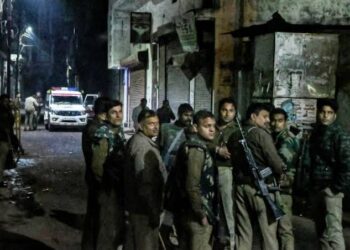 Indian police kill Muslims amid Hindu groups’ calls for Shahi Mosque demolition