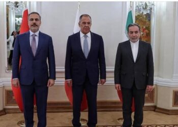 Turkiye, Russia, Iran meet in Doha to seek solution to renewed Syria crisis