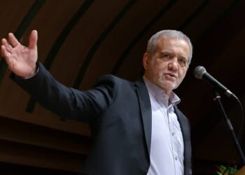 Iran’s president calls for unity among D-8 to stop Israeli assaults