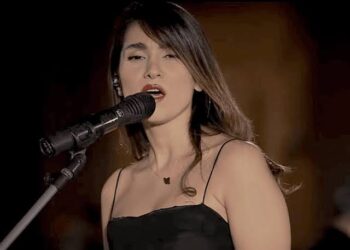 Iranian Female Singer Arrested for Defying Mandatory Dress Code and Ban on Women Singing