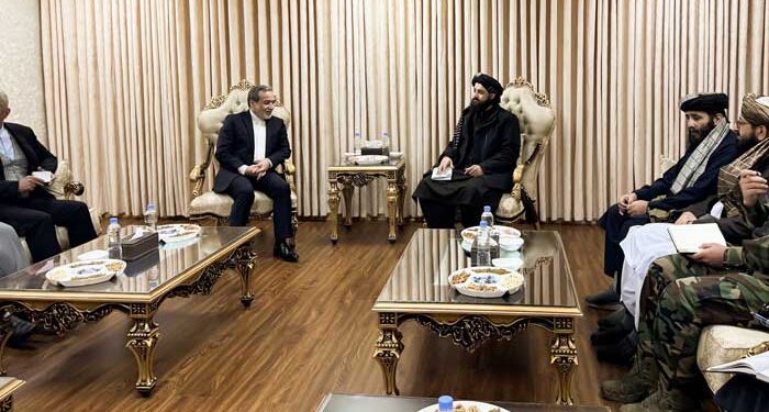 Iran, Afghanistan Call For Strengthening Ties In High-Level Kabul Talks