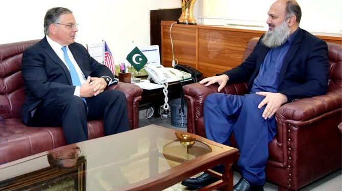 Pakistan’s Commerce Minister meets EU Envoy to Strengthen Trade Ties