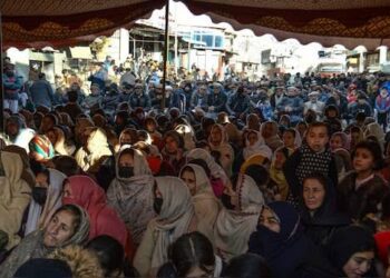 Crisis in Northern Pakistan: Hunza Endures Freezing Temperatures Amid Power Cuts