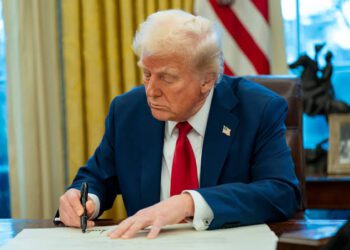 Trump Announces 25% Tariffs on Canada and Mexico Imports