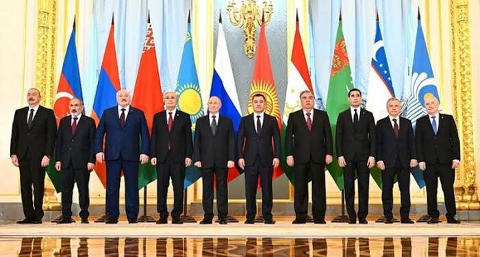 CIS Nations Move to Ban US Dollar After Summit