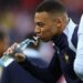 FIFA reverses ban on water bottles