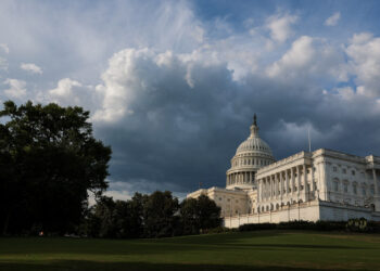 US House votes to end Iran war