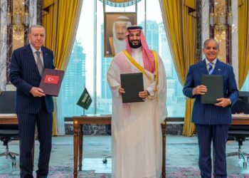 Saudi Arabia, Türkiye and Pakistan Sign Defence Agreement in Makkah